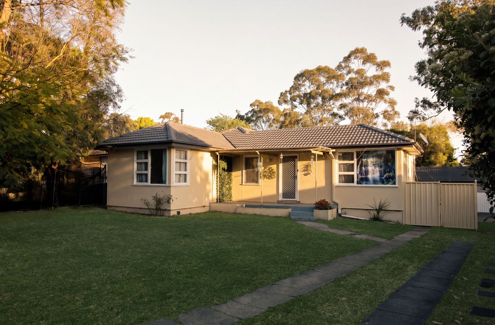 37 Brudenell Avenue, Leumeah - Image 1